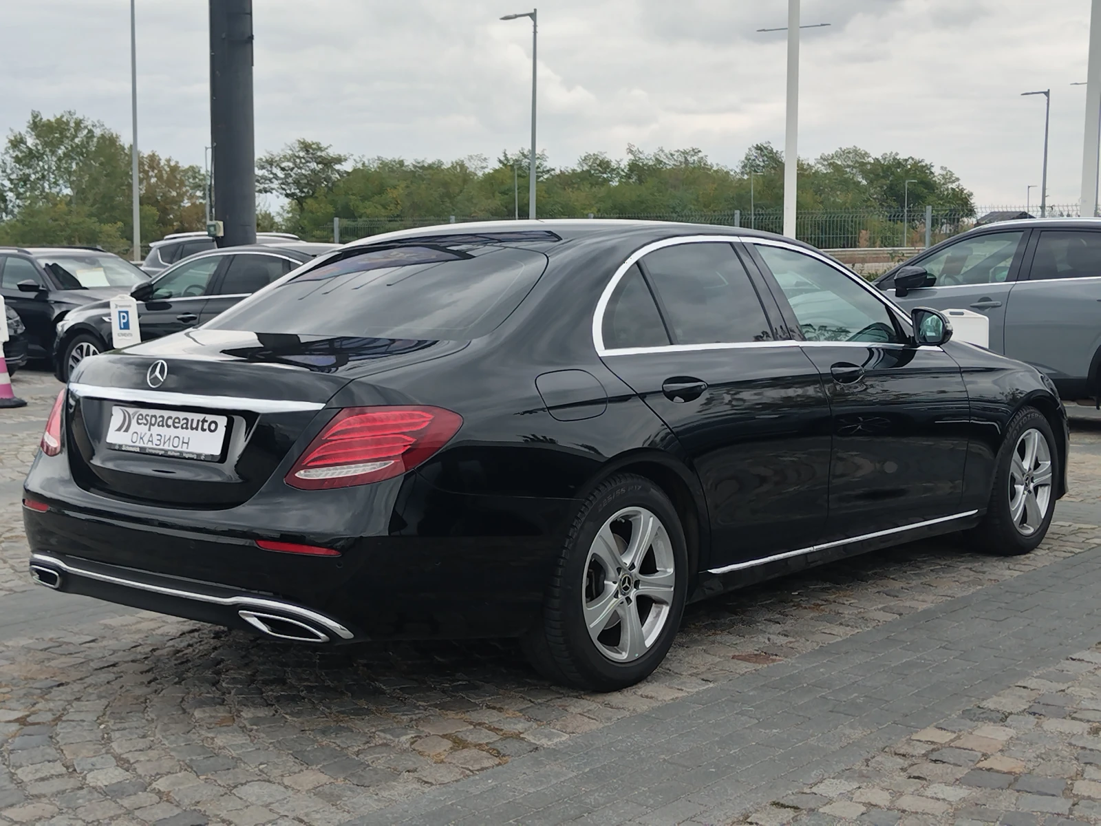 Mercedes-Benz E 220 Avangarde 9G - изображение 5