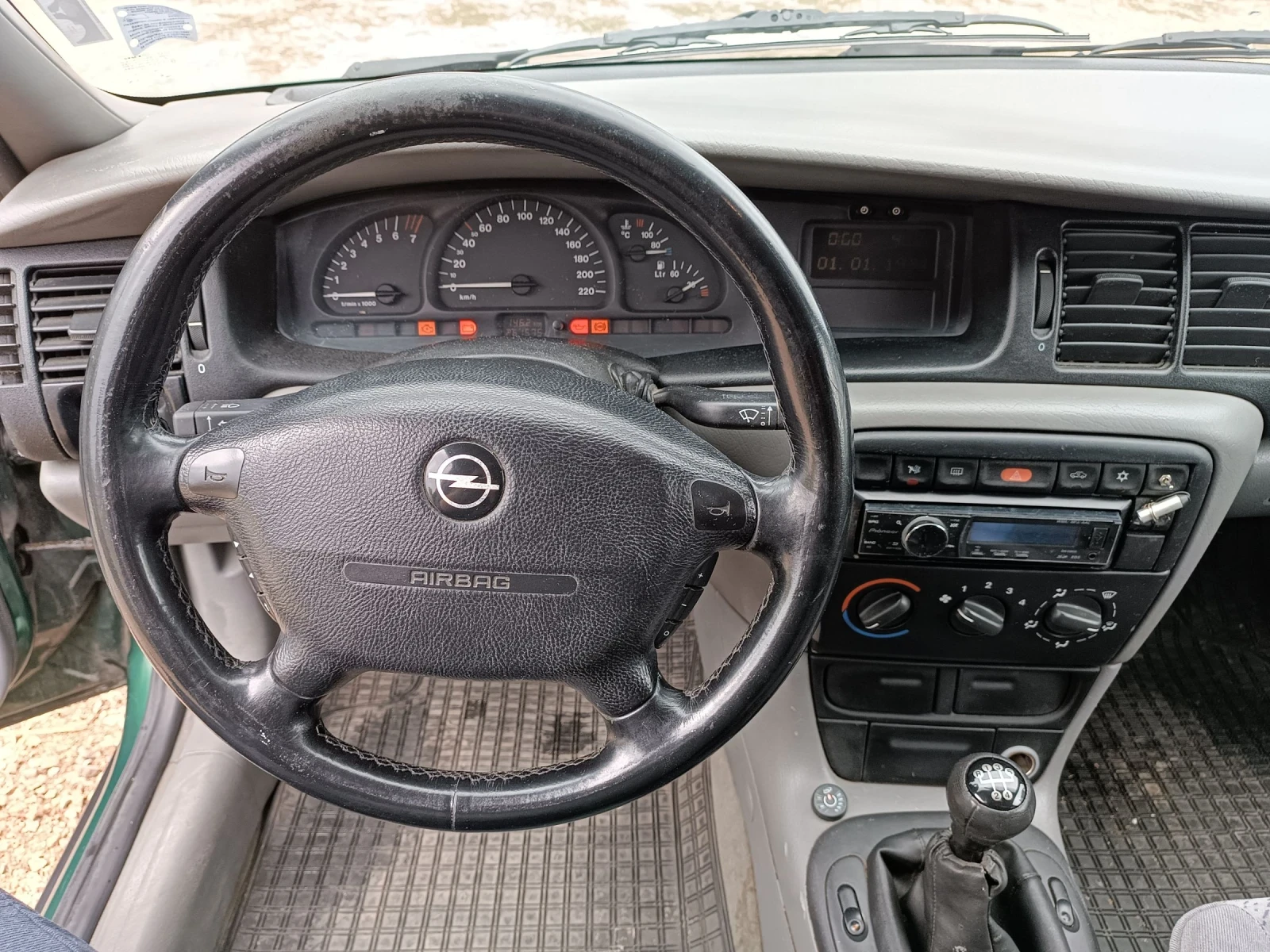 Opel Vectra 1, 8 | Mobile.bg   11