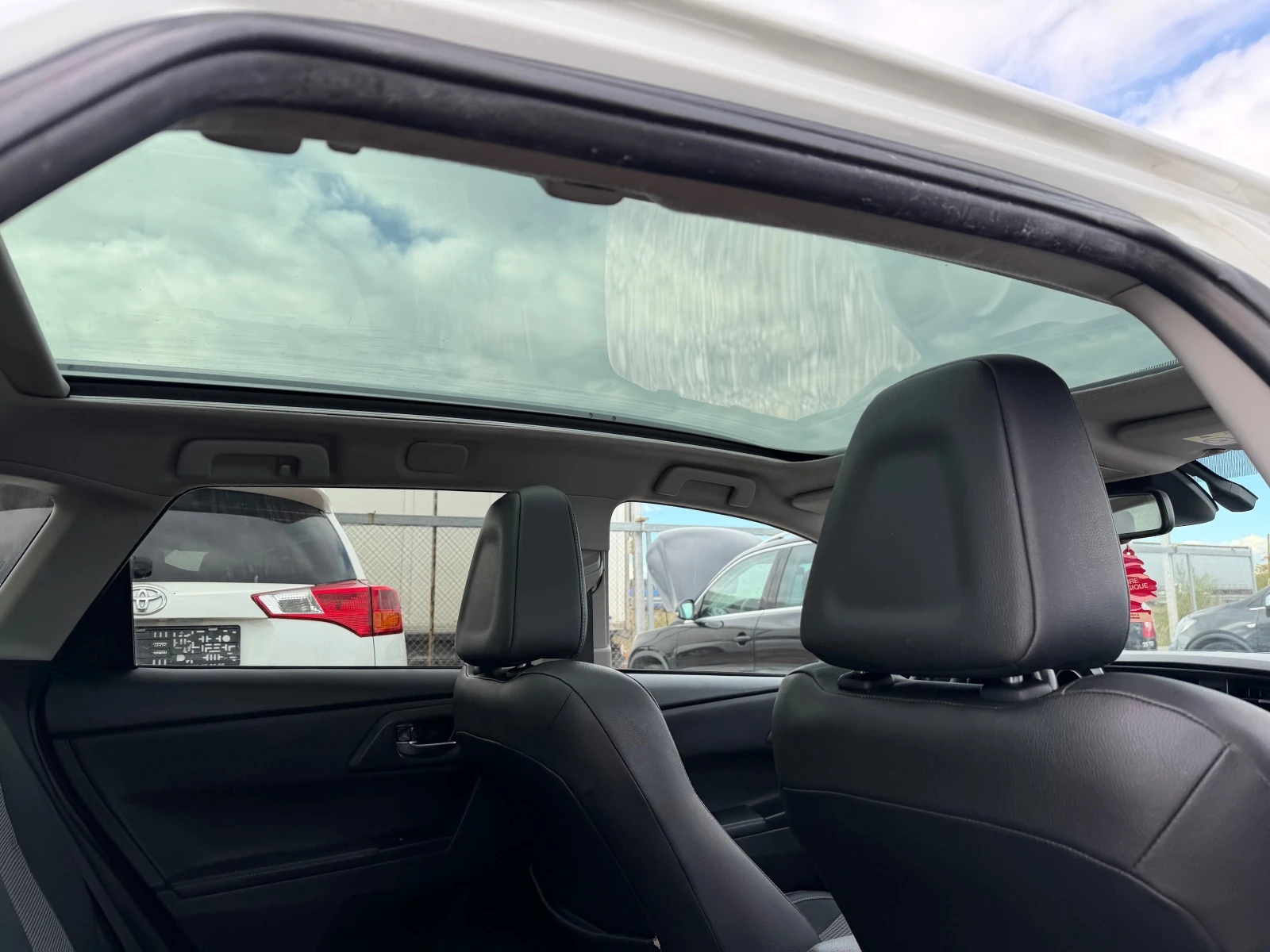 Toyota Auris 1.8 HYBRID( ) | Mobile.bg   14