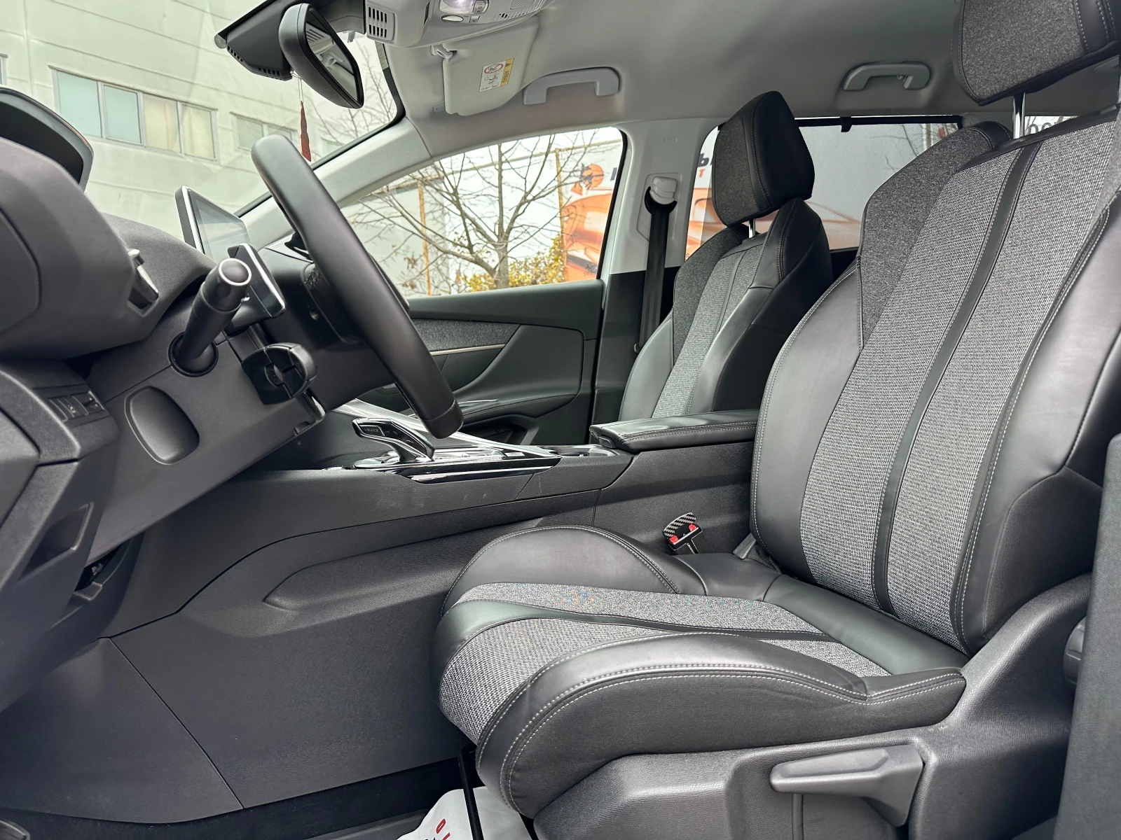 Peugeot 5008 1.6d 165 к.с. - изображение 8