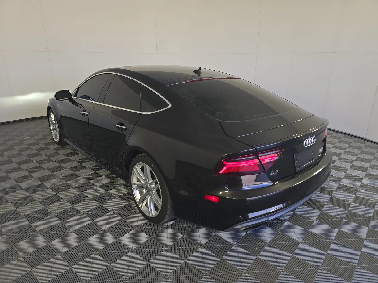 Audi A7 PRESTIGE* HEAD UP* BLIND SPOT* BOSE* KEYLESS | Mobile.bg   6