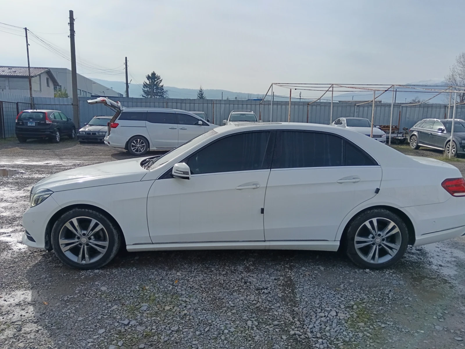 Mercedes-Benz E 220  - изображение 8