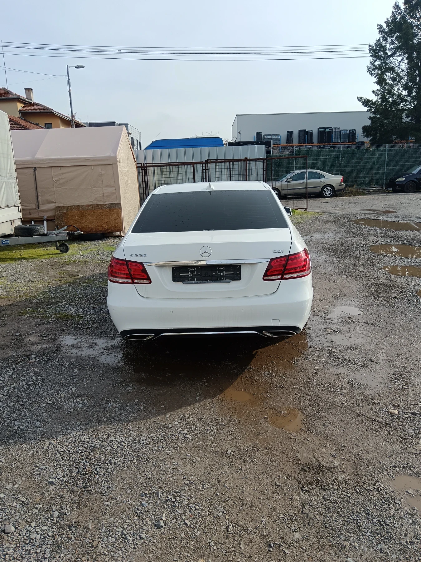 Mercedes-Benz E 220  - изображение 4