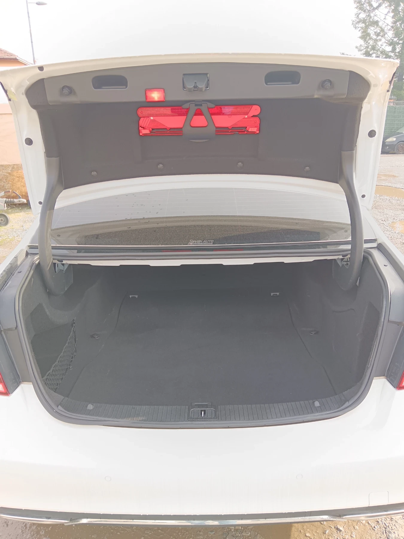 Mercedes-Benz E 220  - изображение 5