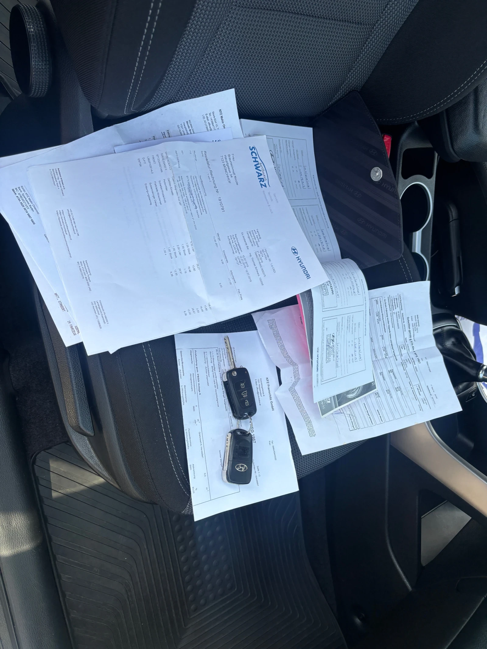 Hyundai I30 2016+ ЛЕД+ Н.ГУМИ+ 1.4D+ 6ск+ З.ГУМИ+ С.ИСТОРИЯ, снимка 14 - Автомобили и джипове - 53734242