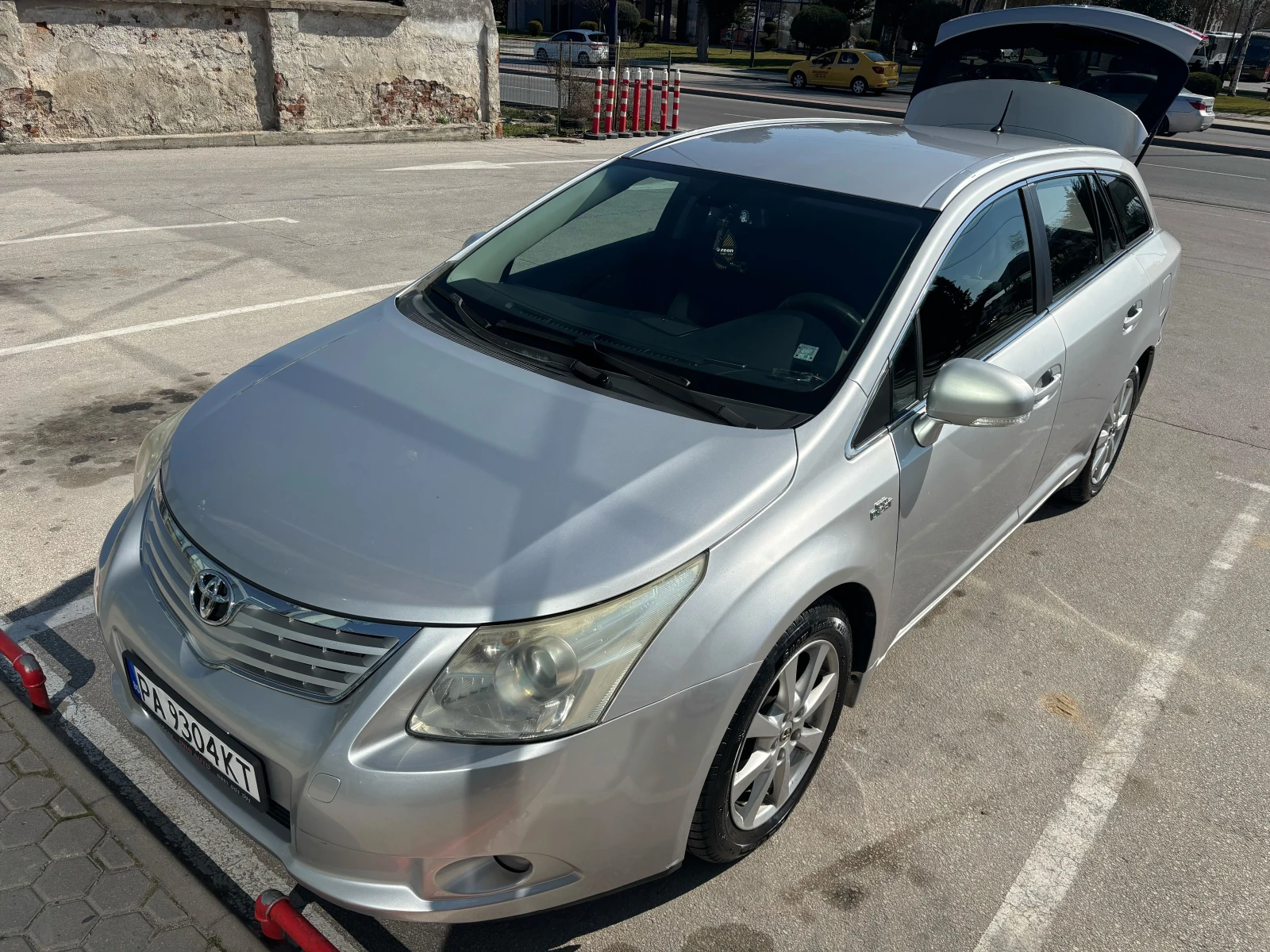 Toyota Avensis T27 2.2 D-CAT Automatic, снимка 2 - Автомобили и джипове - 53738032