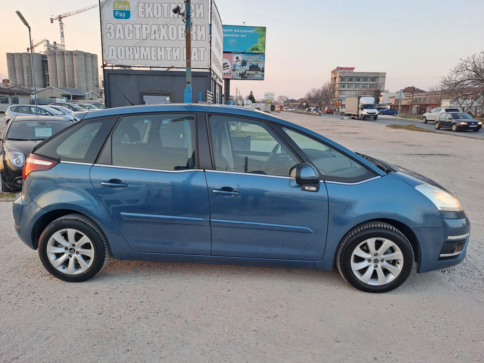 Citroen C4 Picasso 1, 6HDI, 112кс, ЕВРО5В, 6ск, снимка 7 - Автомобили и джипове - 53863715