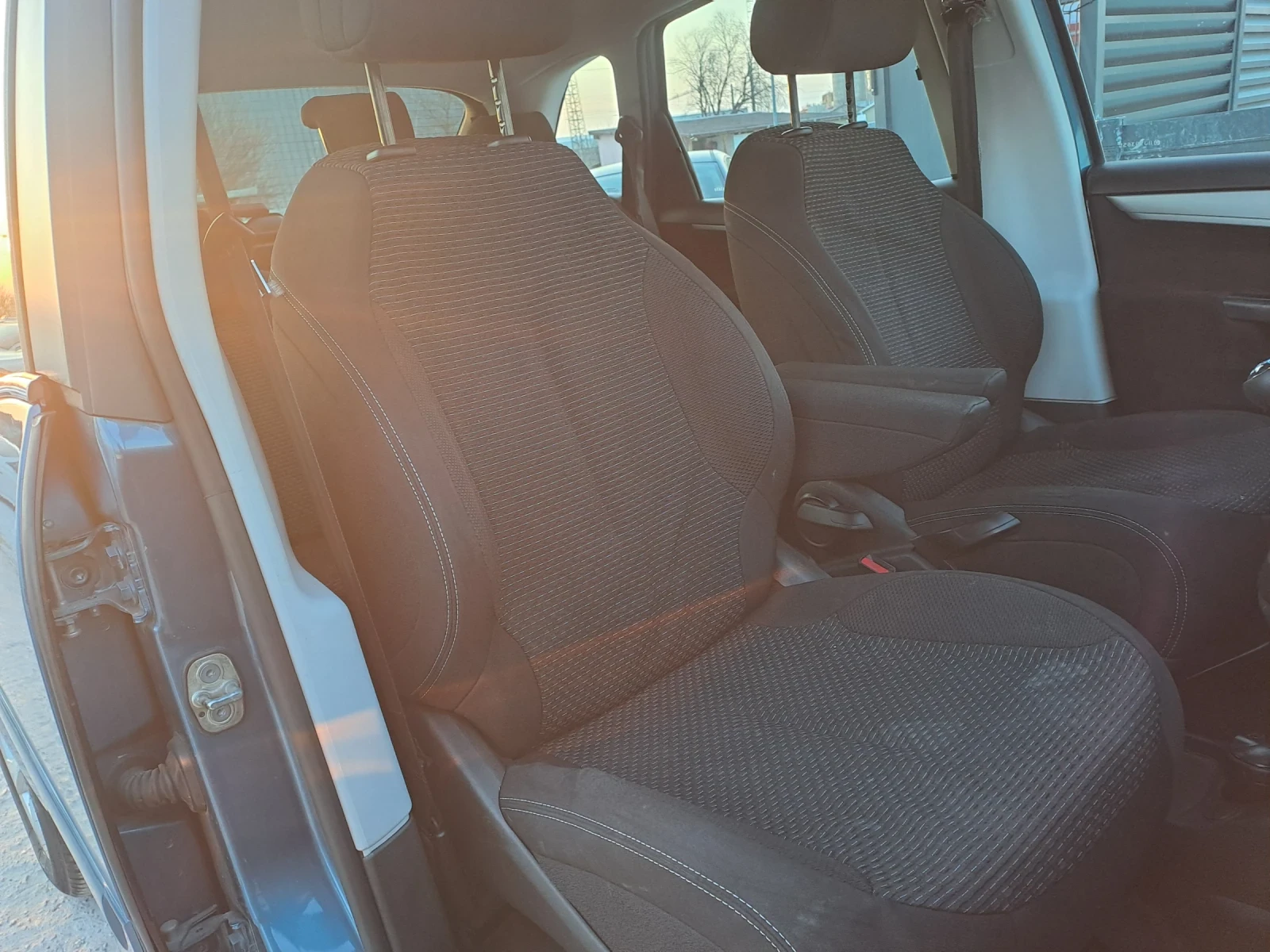 Citroen C4 Picasso 1, 6HDI, 112кс, ЕВРО5В, 6ск, снимка 12 - Автомобили и джипове - 53863715