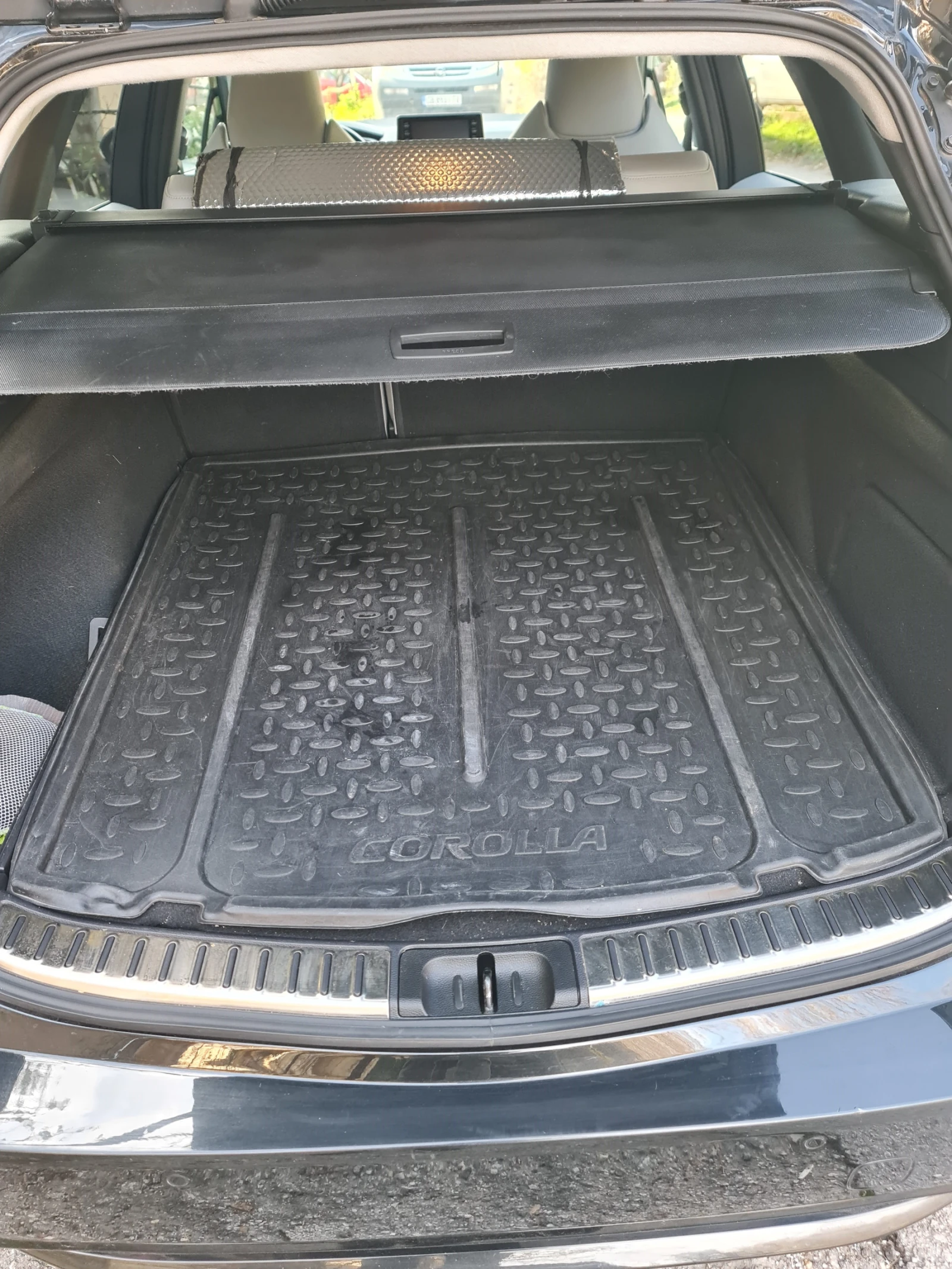 Toyota Corolla Lounge, снимка 15 - Автомобили и джипове - 53947157