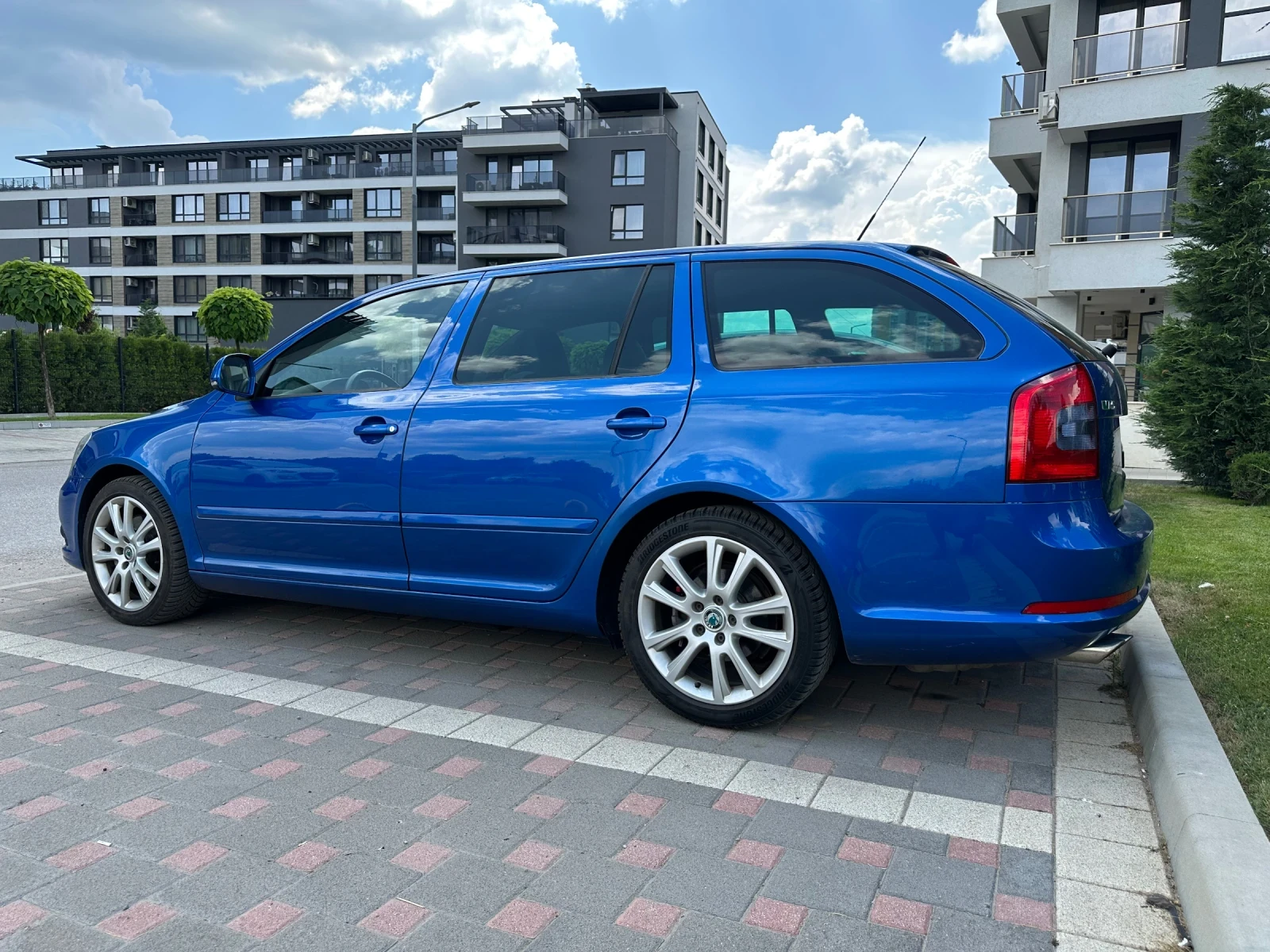 Skoda Octavia 2.0 TDI VRS Facelift, снимка 4 - Автомобили и джипове - 54153504