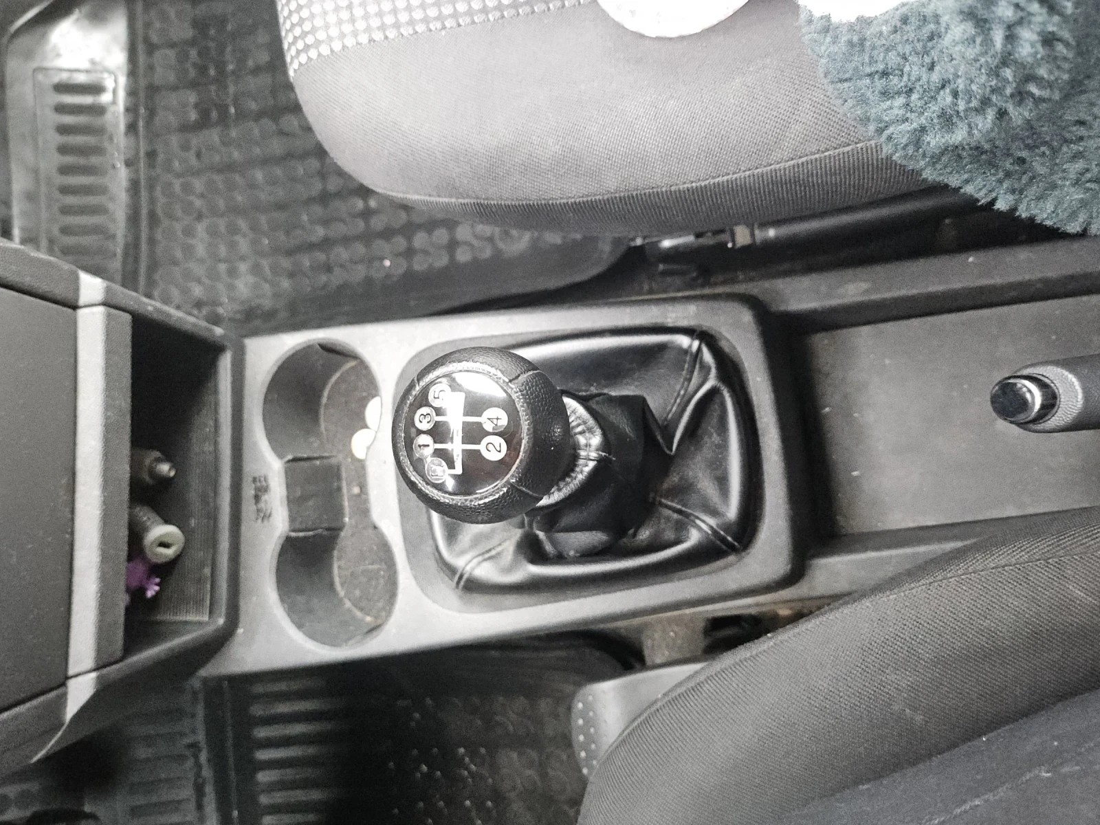 Opel Meriva, снимка 9 - Автомобили и джипове - 54445612