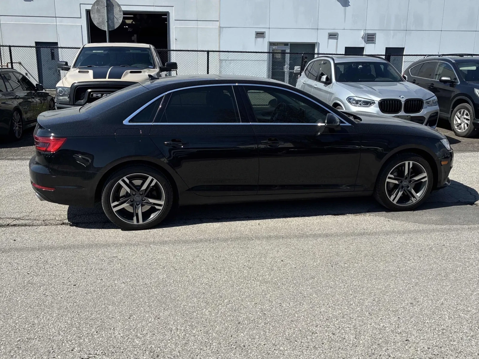 Audi A4 Technik * CARFAX * АВТО КРЕДИТ * Цена до БГ * , снимка 4 - Автомобили и джипове - 54482384