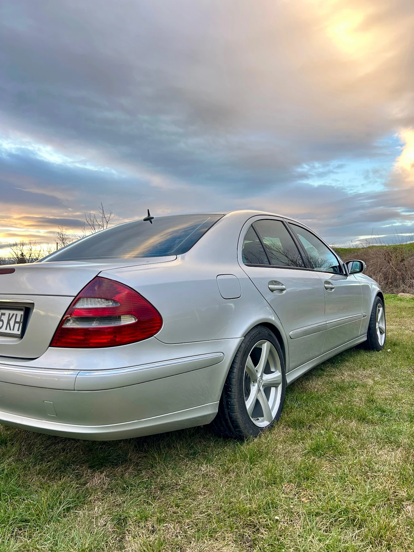Mercedes-Benz E 220 Е220 CDI avtomat, снимка 5 - Автомобили и джипове - 54743836
