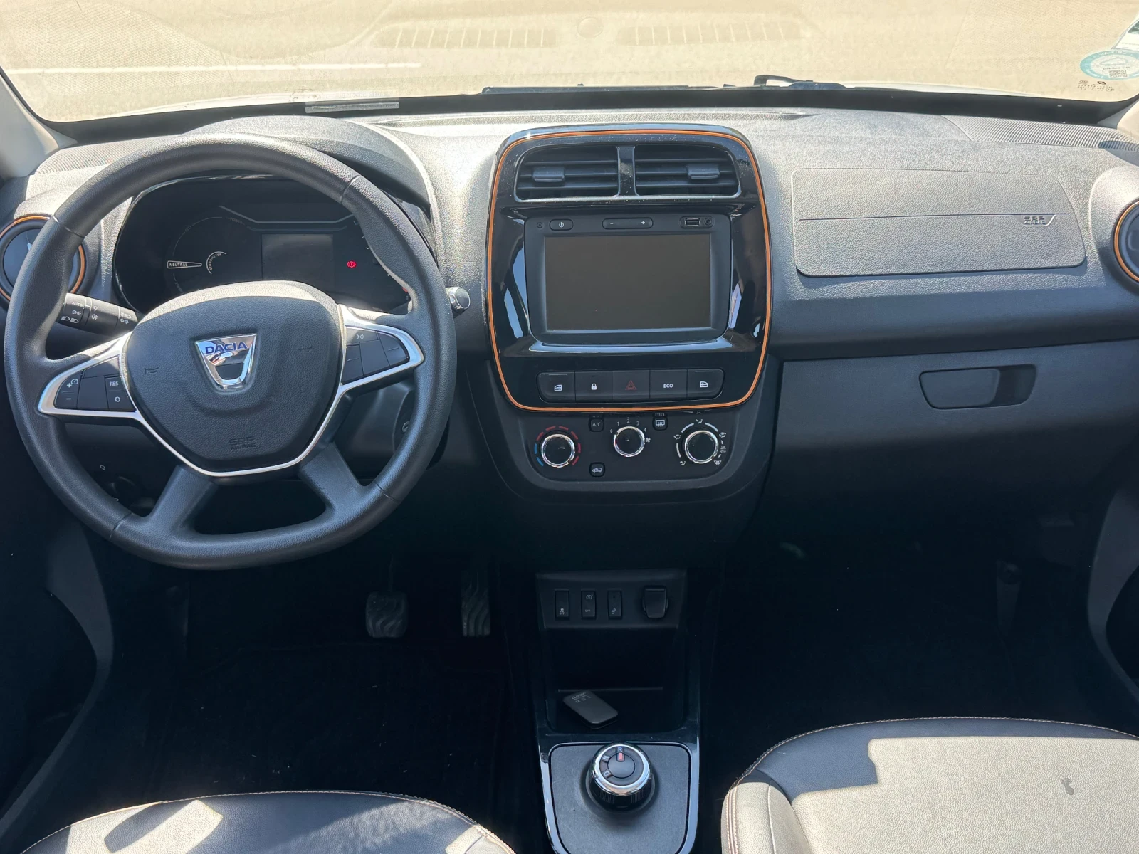 Dacia Spring Comfort plus , снимка 7 - Автомобили и джипове - 54725337