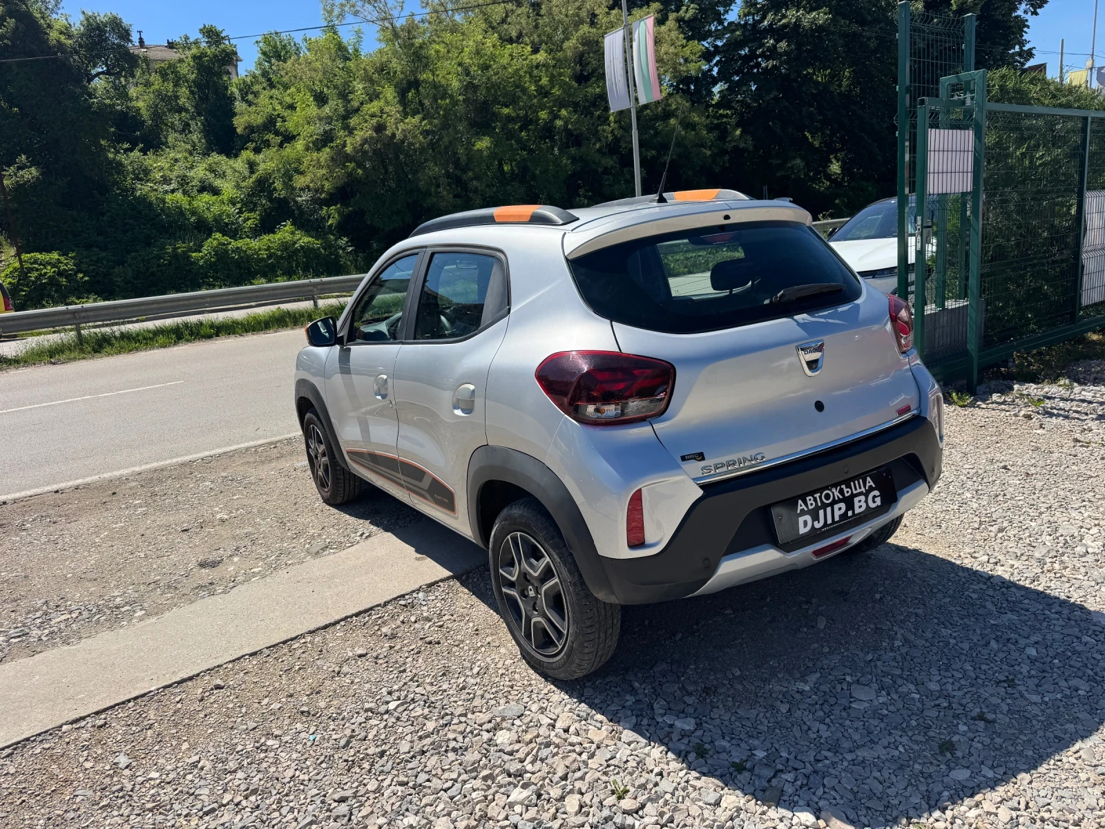 Dacia Spring Comfort plus , снимка 12 - Автомобили и джипове - 54725337