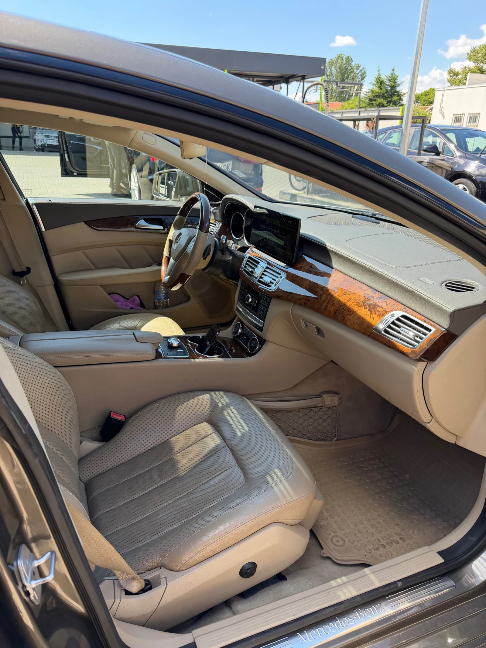 Mercedes-Benz CLS 550, снимка 9 - Автомобили и джипове - 54748030