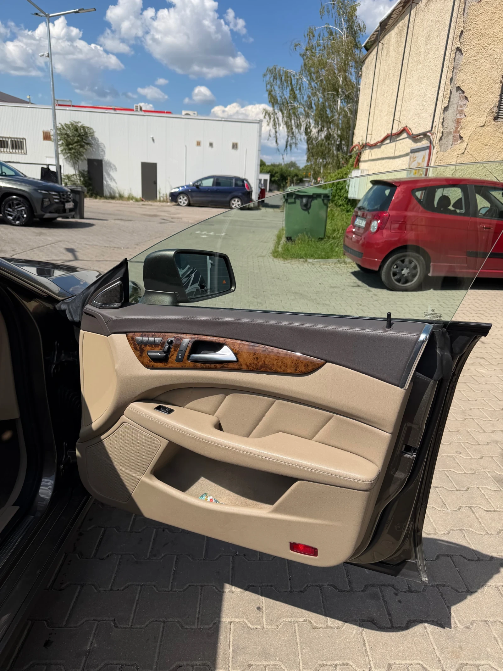 Mercedes-Benz CLS 550, снимка 8 - Автомобили и джипове - 54748030