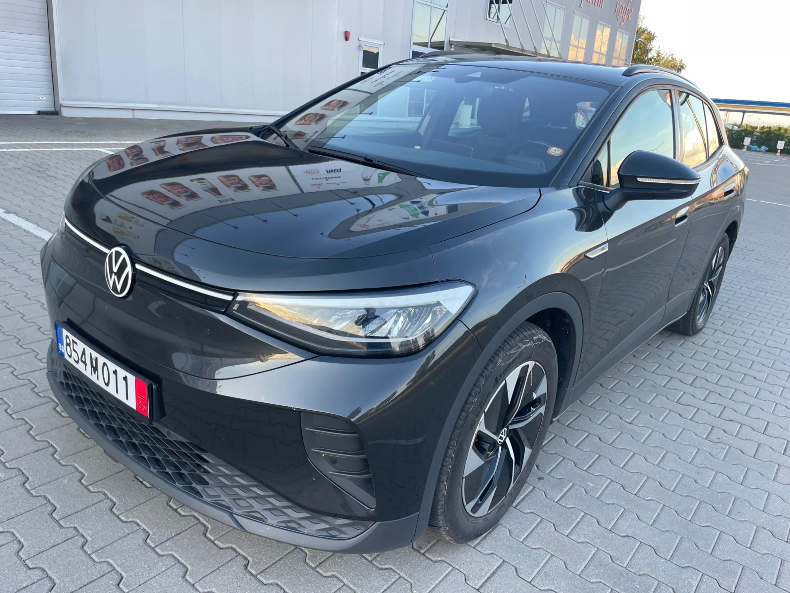 VW ID.4 PRO 150kw 82kwh налична в БГ, снимка 2 - Автомобили и джипове - 54933479