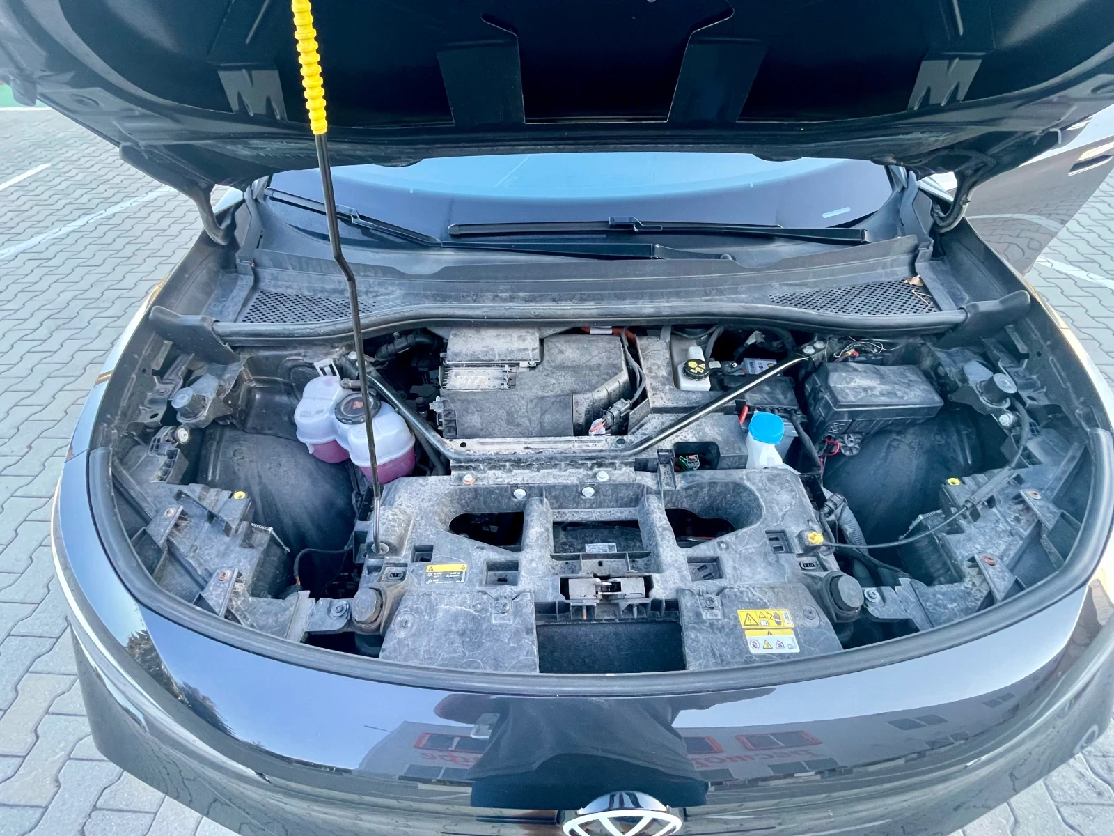 VW ID.4 PRO 150kw 82kwh налична в БГ, снимка 14 - Автомобили и джипове - 54933479