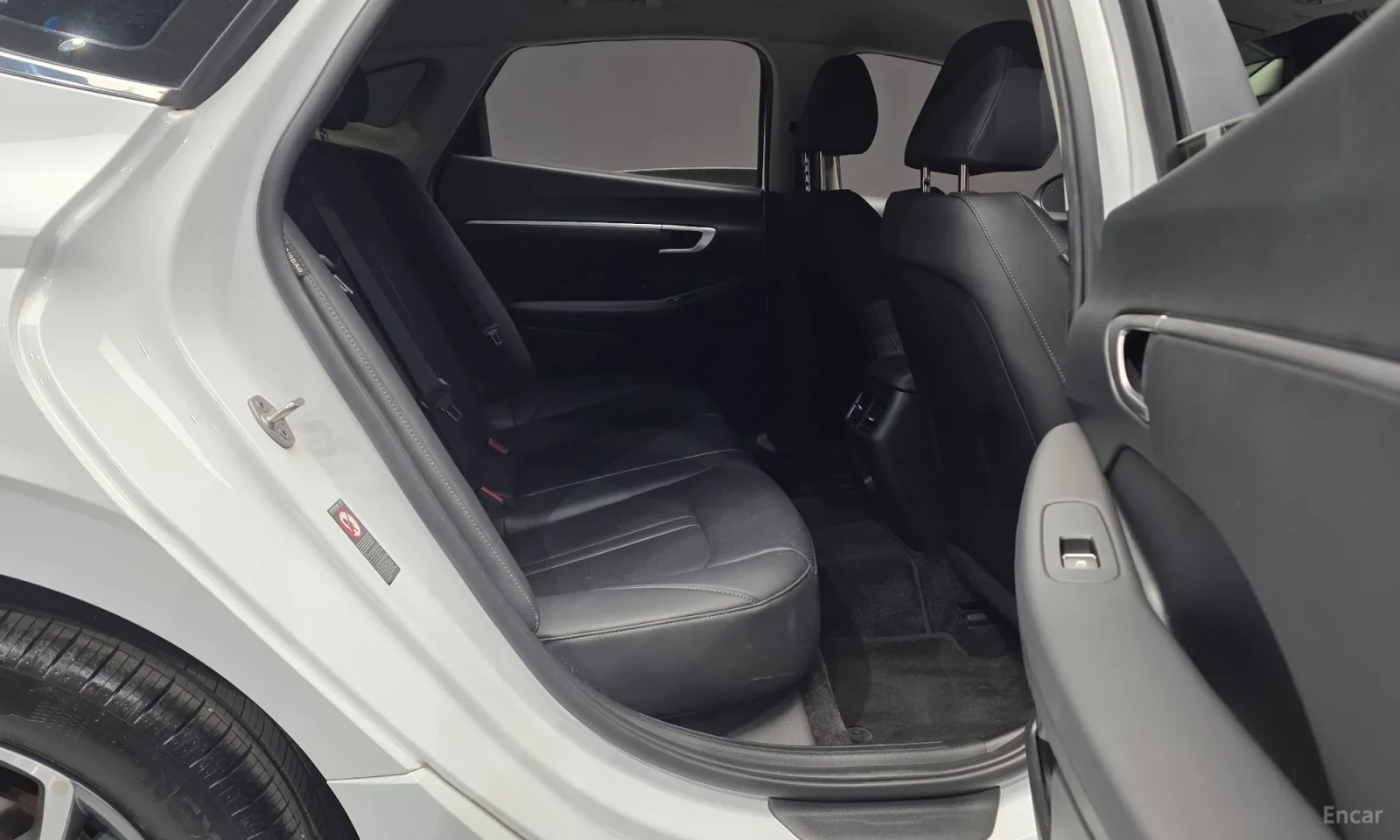 Hyundai Sonata 20LPI* 100000KM!!!* MODERN* , снимка 11 - Автомобили и джипове - 55049557