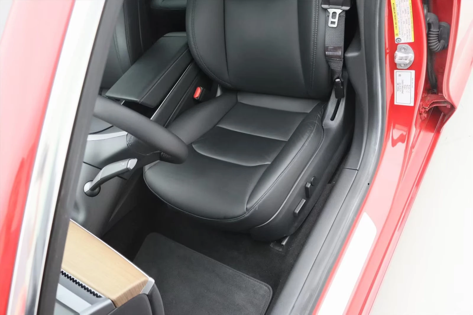 Tesla Model 3 STANDART/306HP/PLUS/RWD/PANO/CAM/ACC/477q, снимка 8 - Автомобили и джипове - 55136238
