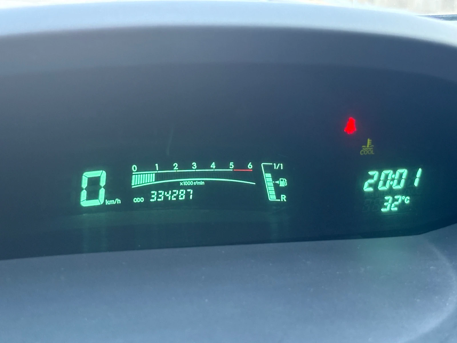 Toyota Yaris, снимка 10 - Автомобили и джипове - 55879612