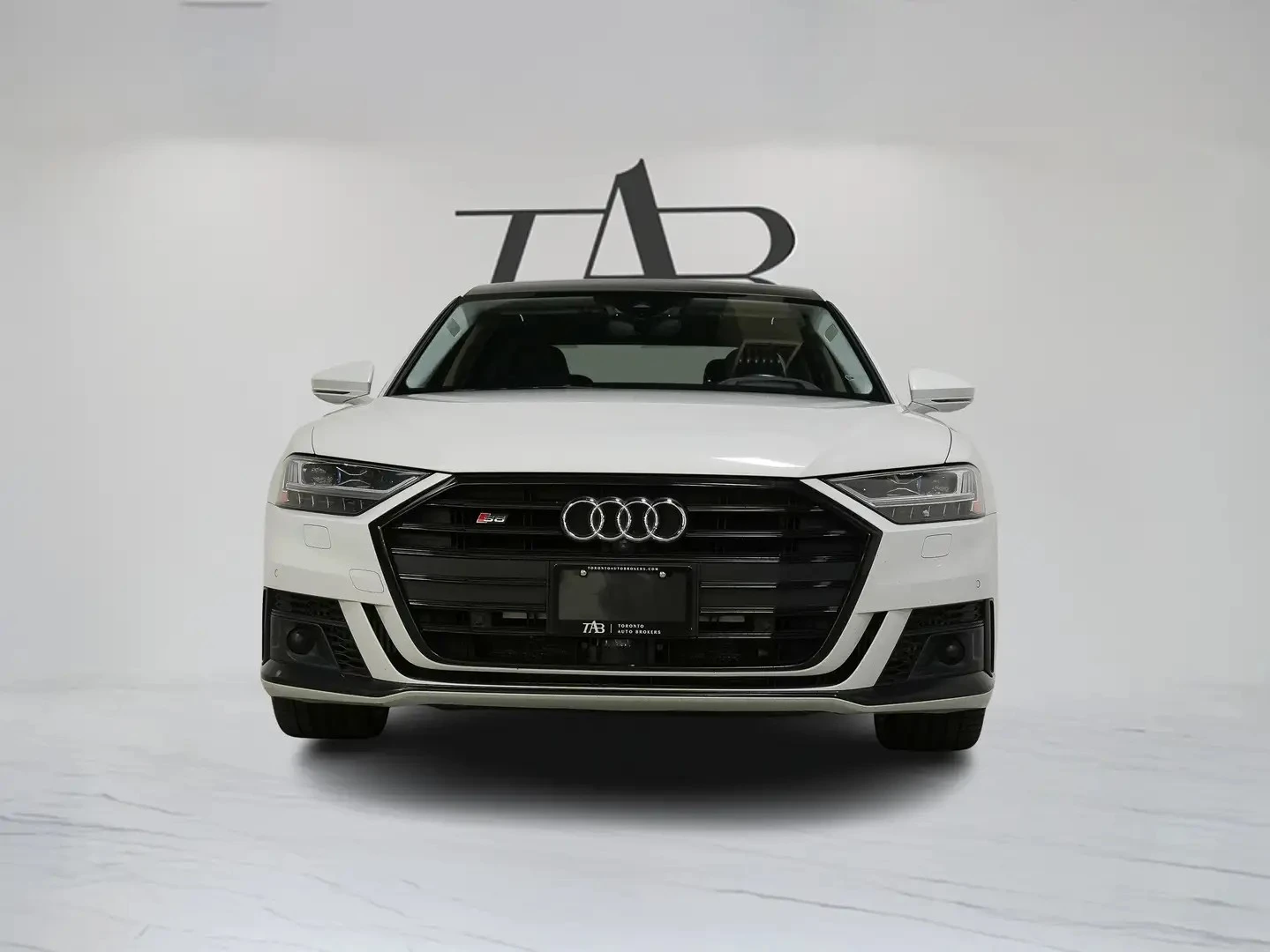 Audi S8 TECHNIK ЦЕНА ДО БЪЛГАРИЯ АВТОКРЕДИТ, снимка 6 - Автомобили и джипове - 55990300