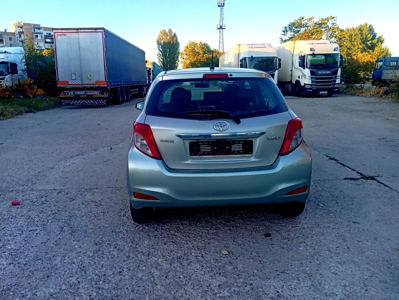 Toyota Yaris 1.3������ ���� | Mobile.bg � ����������� 5