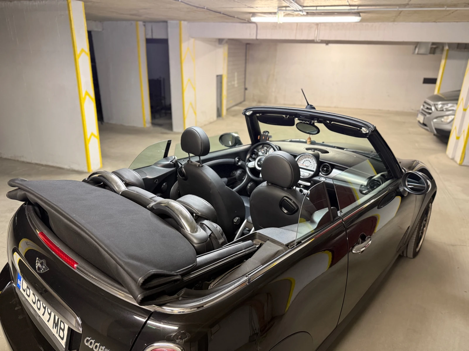 Mini Cooper s cabrio 1.6 Turbo, снимка 15 - Автомобили и джипове - 56363272