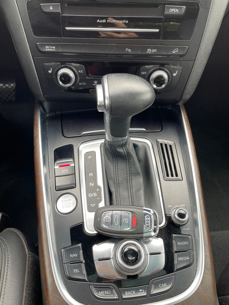 Audi Q5 2.0TFSI, снимка 9 - Автомобили и джипове - 45799531