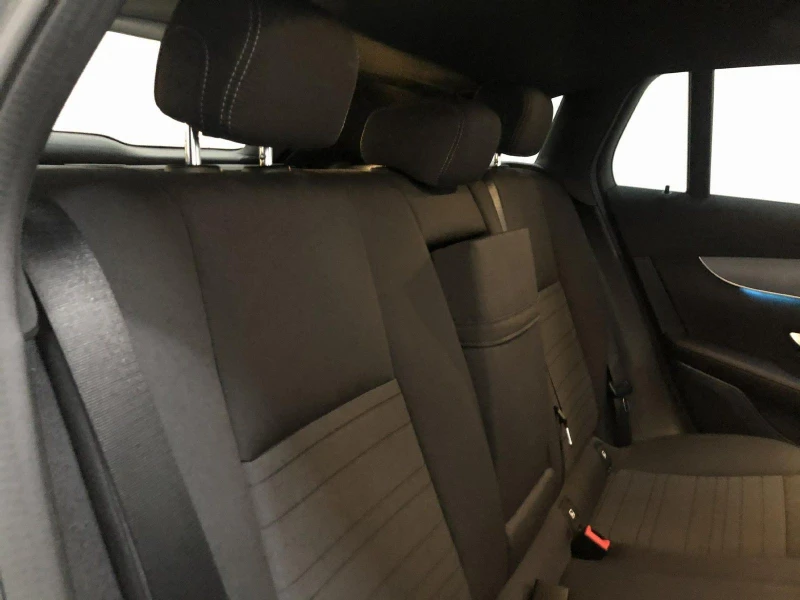 Mercedes-Benz EQC 400/4MATIC/AMG/408HP/DISTR/CAM/LED/NAVI/205E, снимка 13 - Автомобили и джипове - 50470269