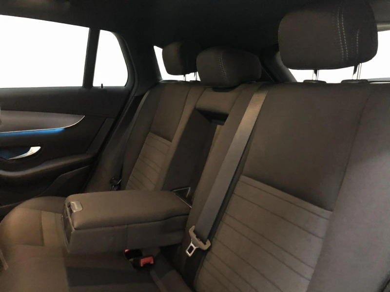 Mercedes-Benz EQC 400/4MATIC/AMG/408HP/DISTR/CAM/LED/NAVI/205E, снимка 12 - Автомобили и джипове - 50470269