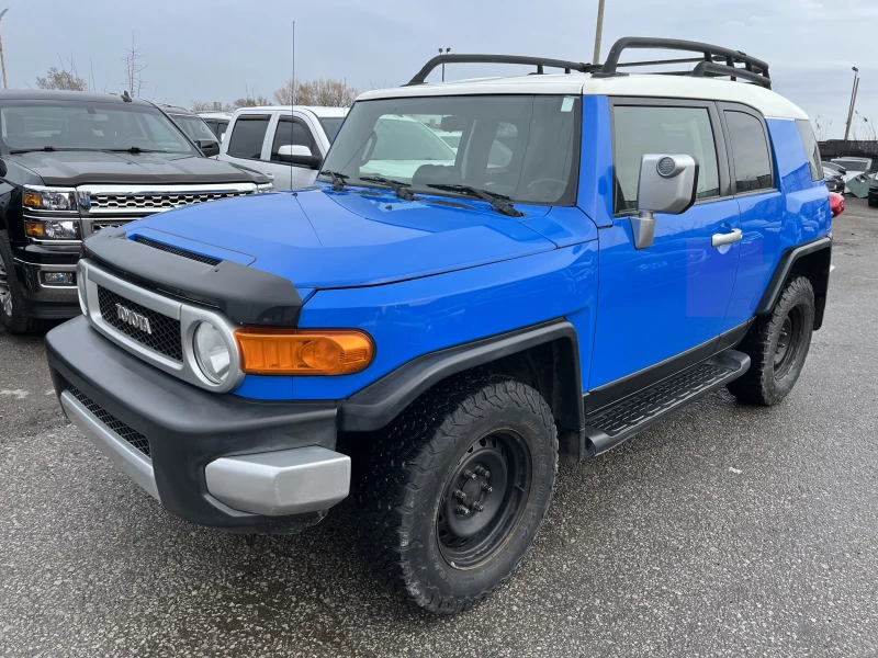 Toyota Fj cruiser C PACKAGE* AWD 4.0L V6* ТОП СЪСТОЯНИЕ, снимка 2 - Автомобили и джипове - 52283773