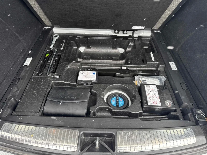 Mercedes-Benz ML 350 BlueTEC  CARFAX, снимка 11 - Автомобили и джипове - 53370129