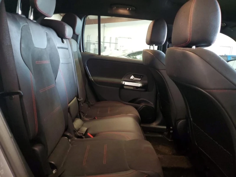 Mercedes-Benz GLB 35 AMG, снимка 11 - Автомобили и джипове - 53421187