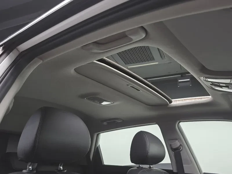 Kia Niro Luxury, снимка 16 - Автомобили и джипове - 55740145