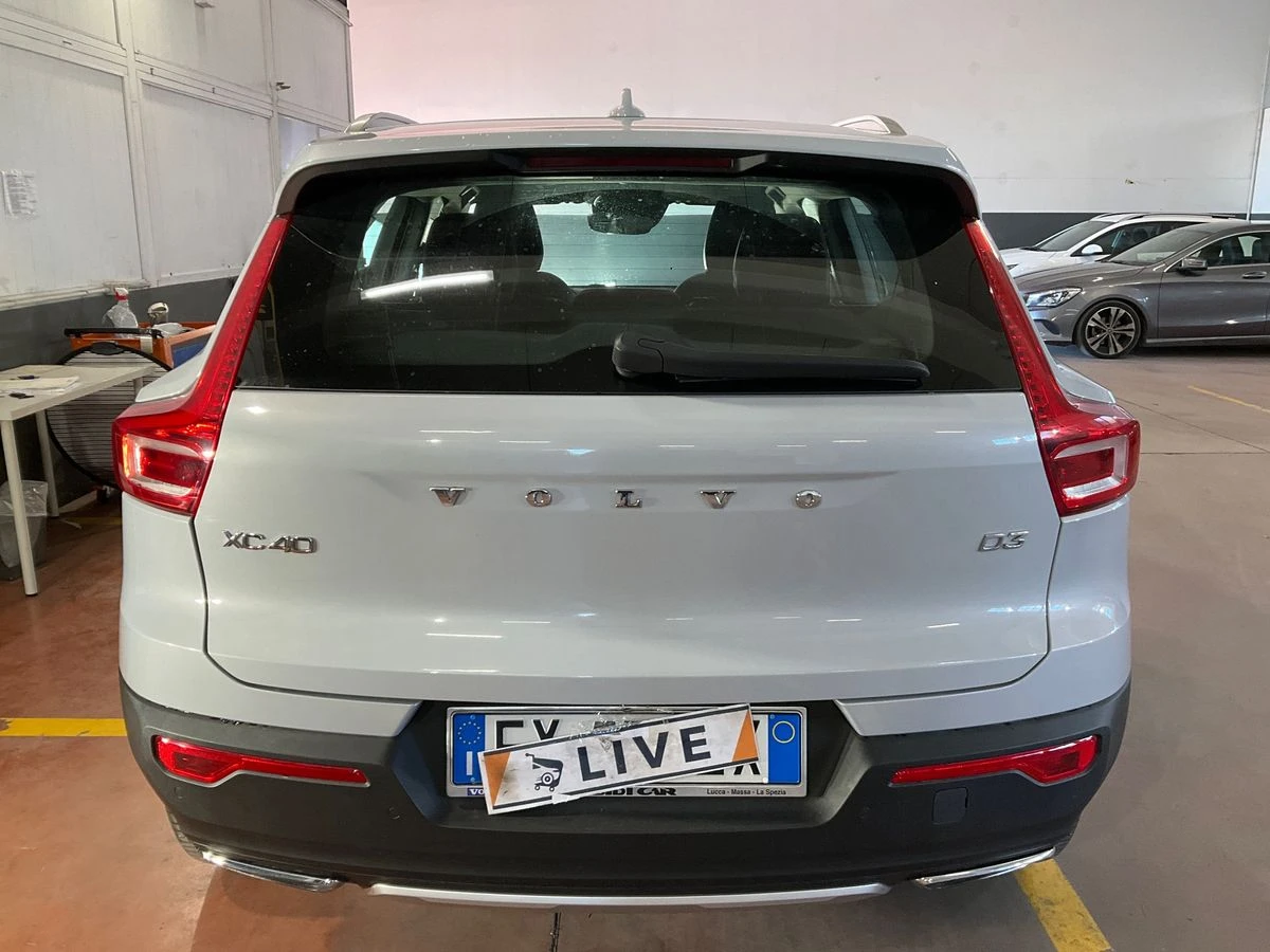 Volvo XC40 Volvo XC40 2.0 D3 Inscription 2WD - изображение 5