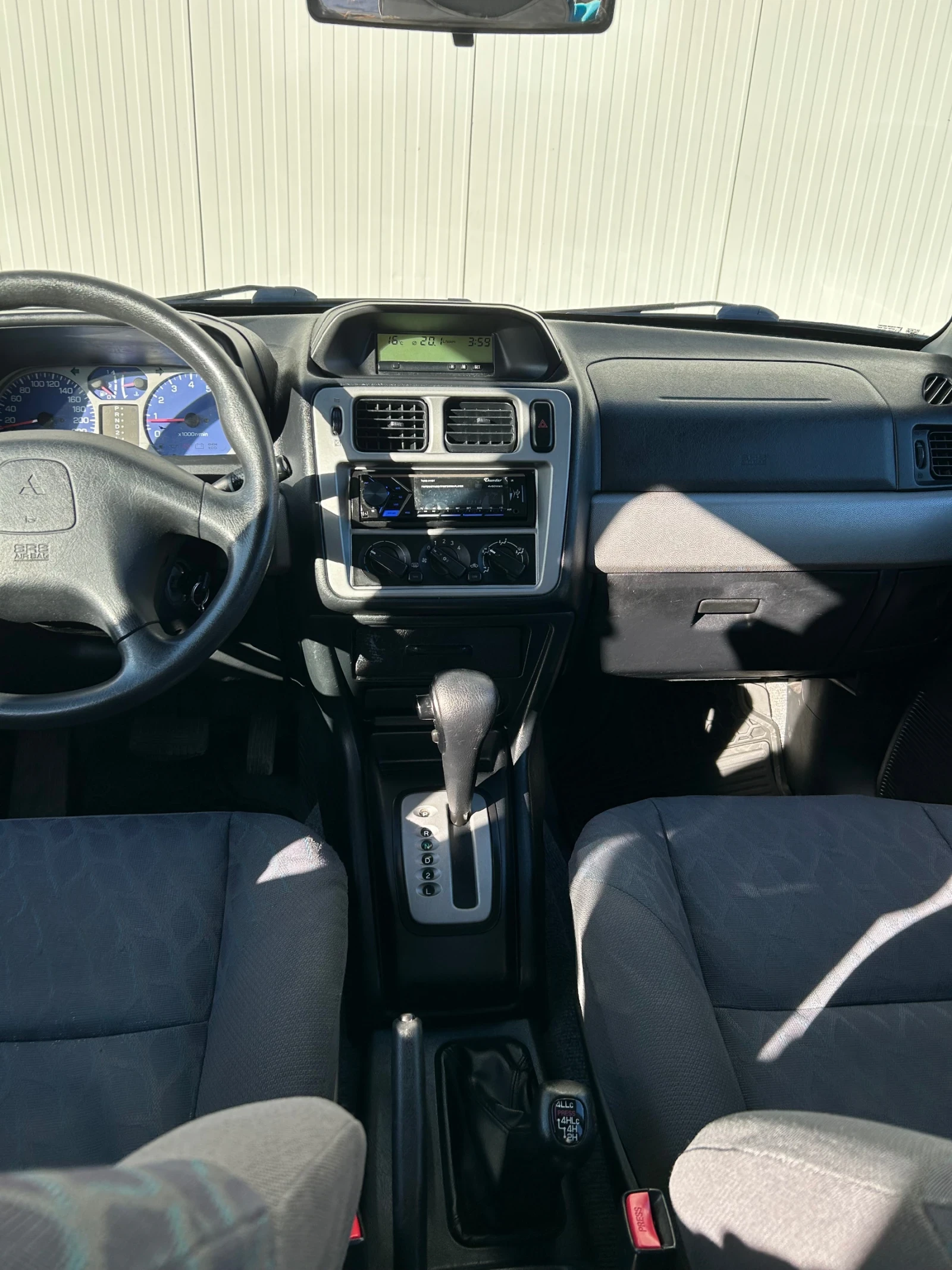 Mitsubishi Pajero pinin Swiss 2.0 GDI AUT + 4x4 - 74 k.km - изображение 7