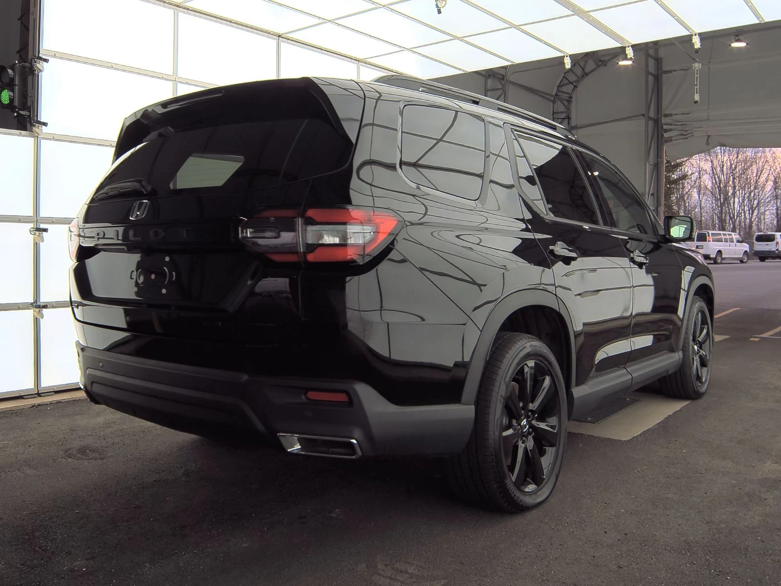 Honda Pilot BLACK EDITION * HEAD UP * KEYLESS * М.ТОЧКА * LED  - изображение 4