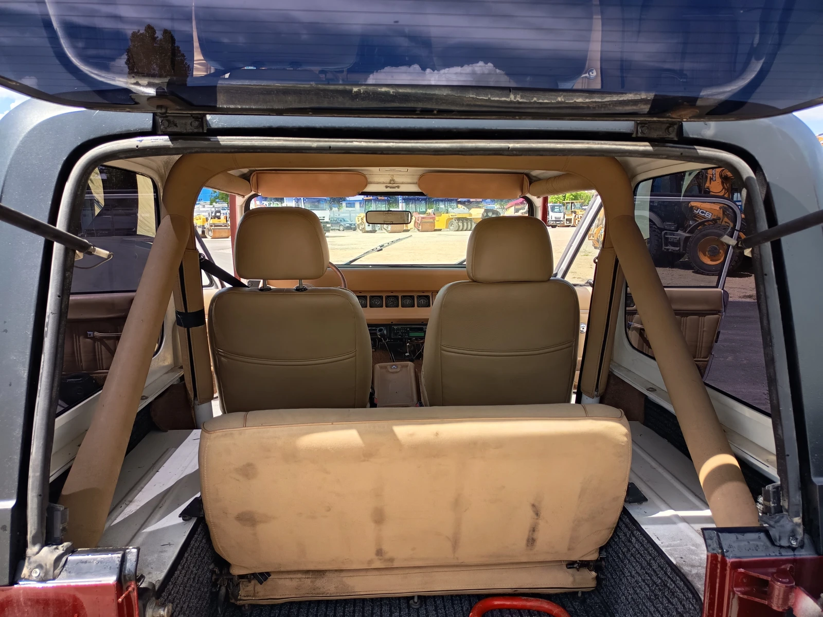 Jeep Wrangler  - изображение 10