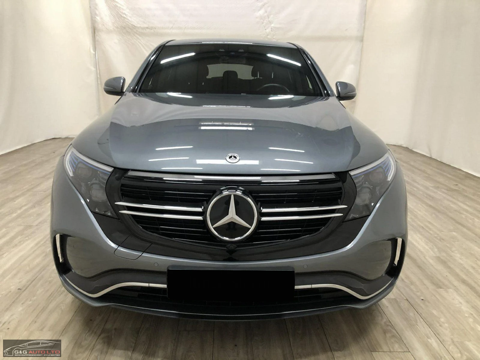 Mercedes-Benz EQC 400/4MATIC/AMG/408HP/DISTR/CAM/LED/NAVI/205E - изображение 2