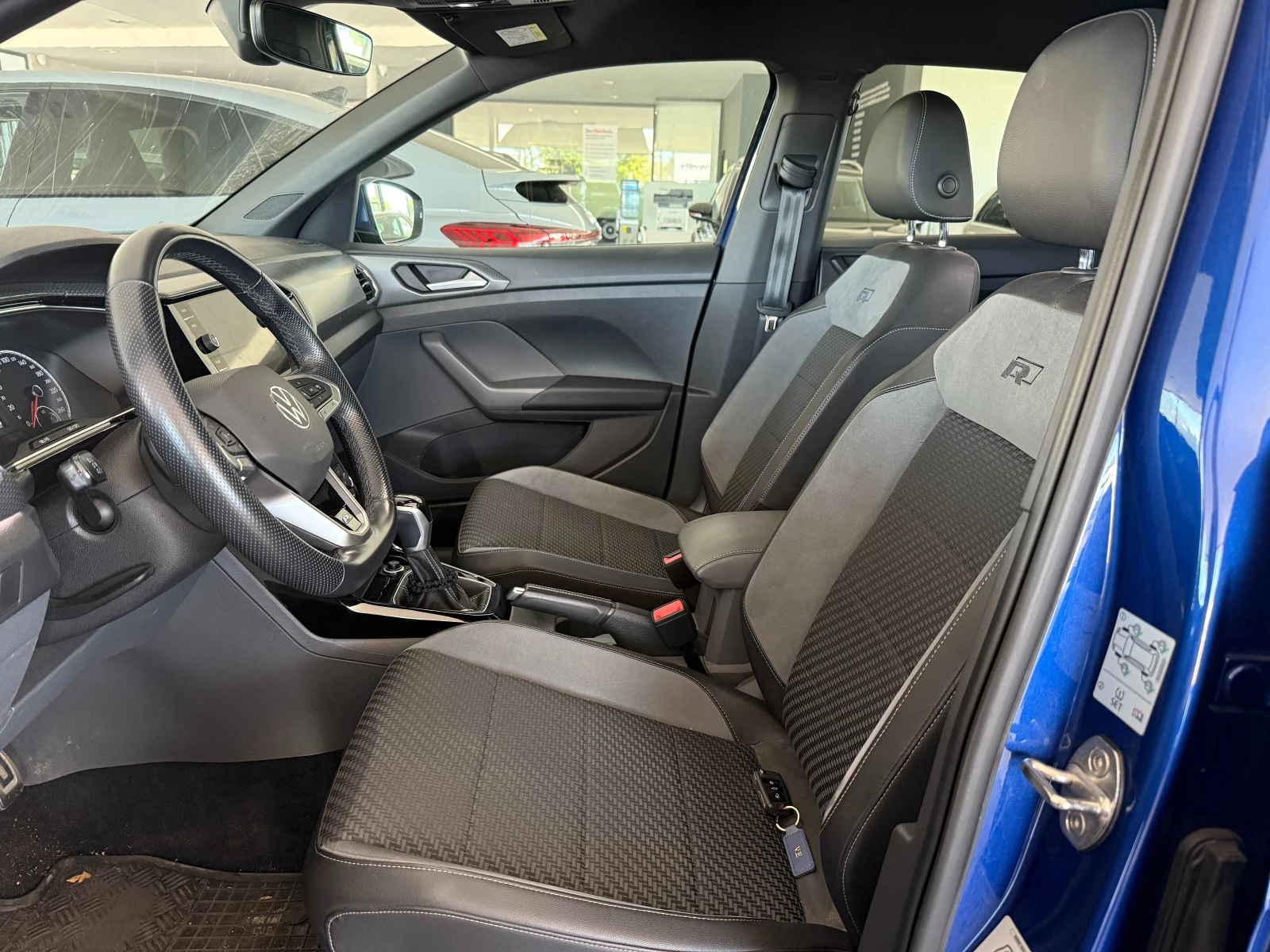 VW T-Cross R-line 1.5 tsi 7/dsg - изображение 7