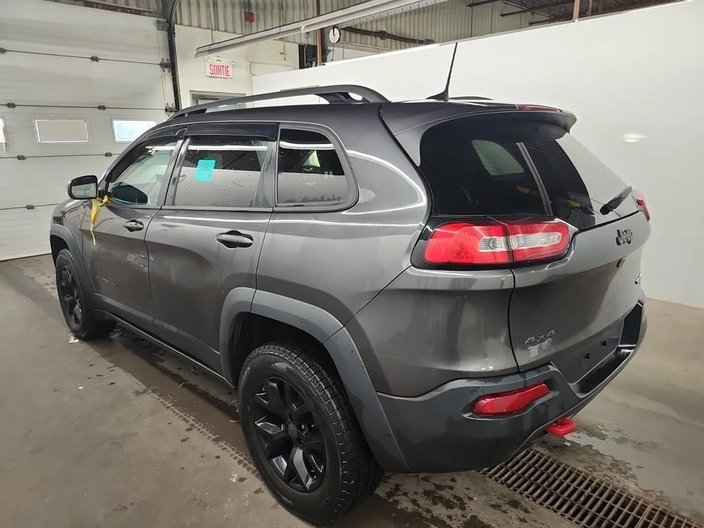 Jeep Cherokee * TRAILHAWK * CARFAX * БЕЗ ПЪРВОНАЧАЛНА ВНОСКА - изображение 4