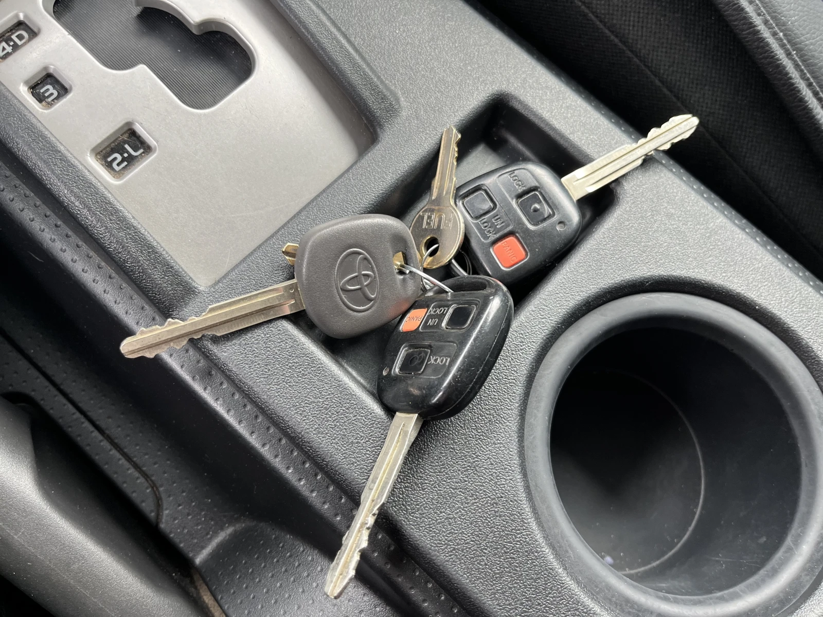 Toyota Fj cruiser C PACKAGE* AWD 4.0L V6*   | Mobile.bg   16