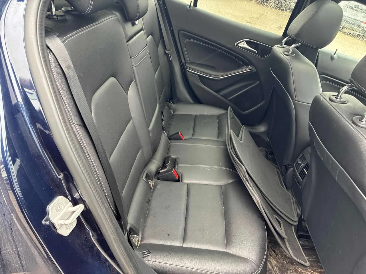 Mercedes-Benz GLA 250 /CARFAX/ПАНОРАМА/ПОДГРЕВИ/ДВА КЛЮЧА, снимка 14 - Автомобили и джипове - 54115275