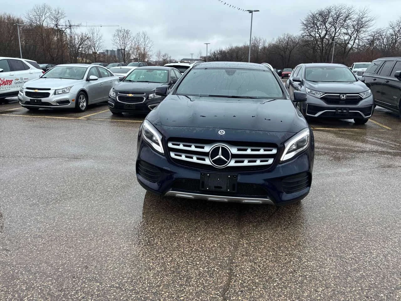 Mercedes-Benz GLA 250 /CARFAX/ПАНОРАМА/ПОДГРЕВИ/ДВА КЛЮЧА, снимка 2 - Автомобили и джипове - 54115275