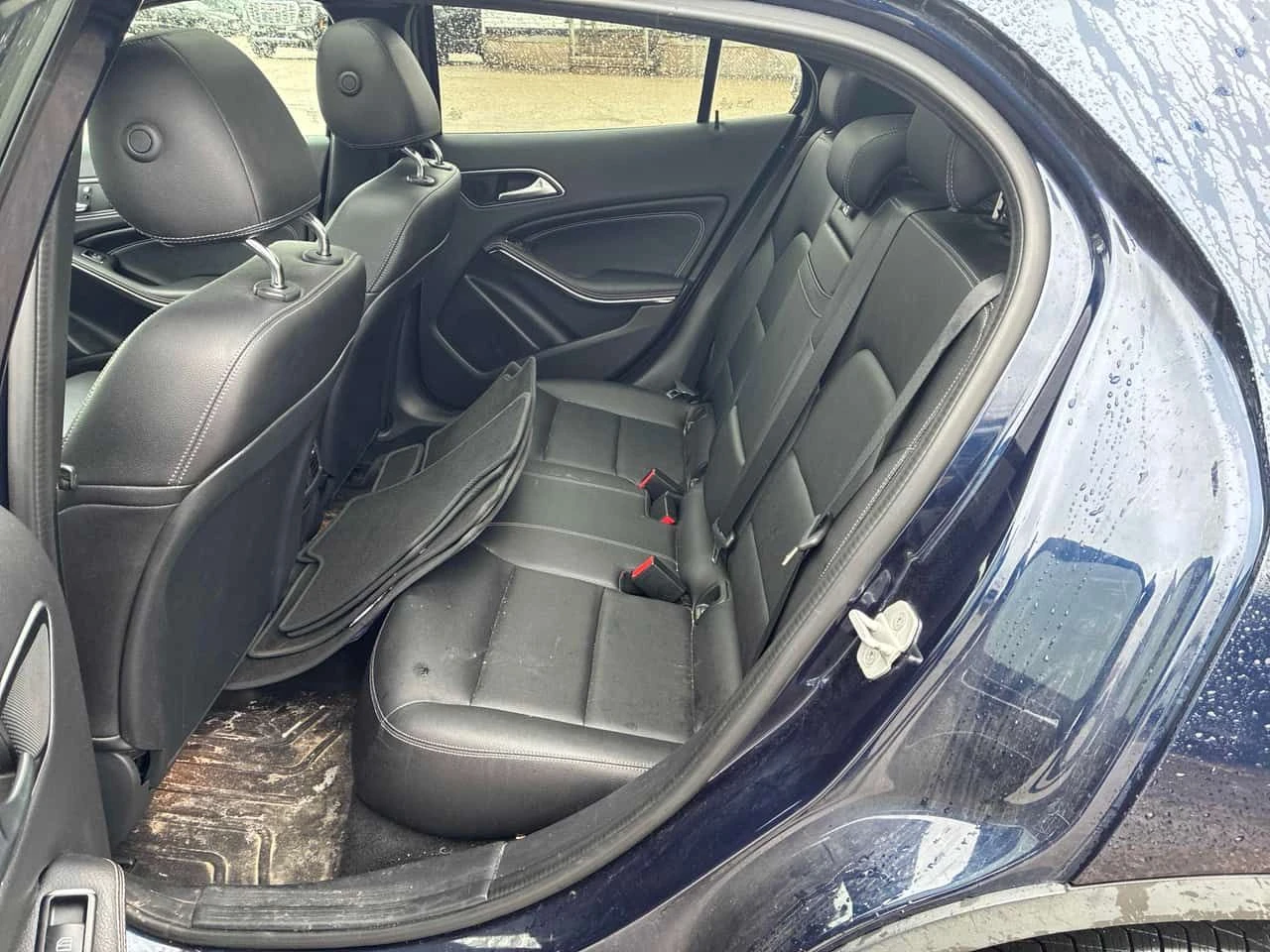 Mercedes-Benz GLA 250 /CARFAX/ПАНОРАМА/ПОДГРЕВИ/ДВА КЛЮЧА, снимка 10 - Автомобили и джипове - 54115275