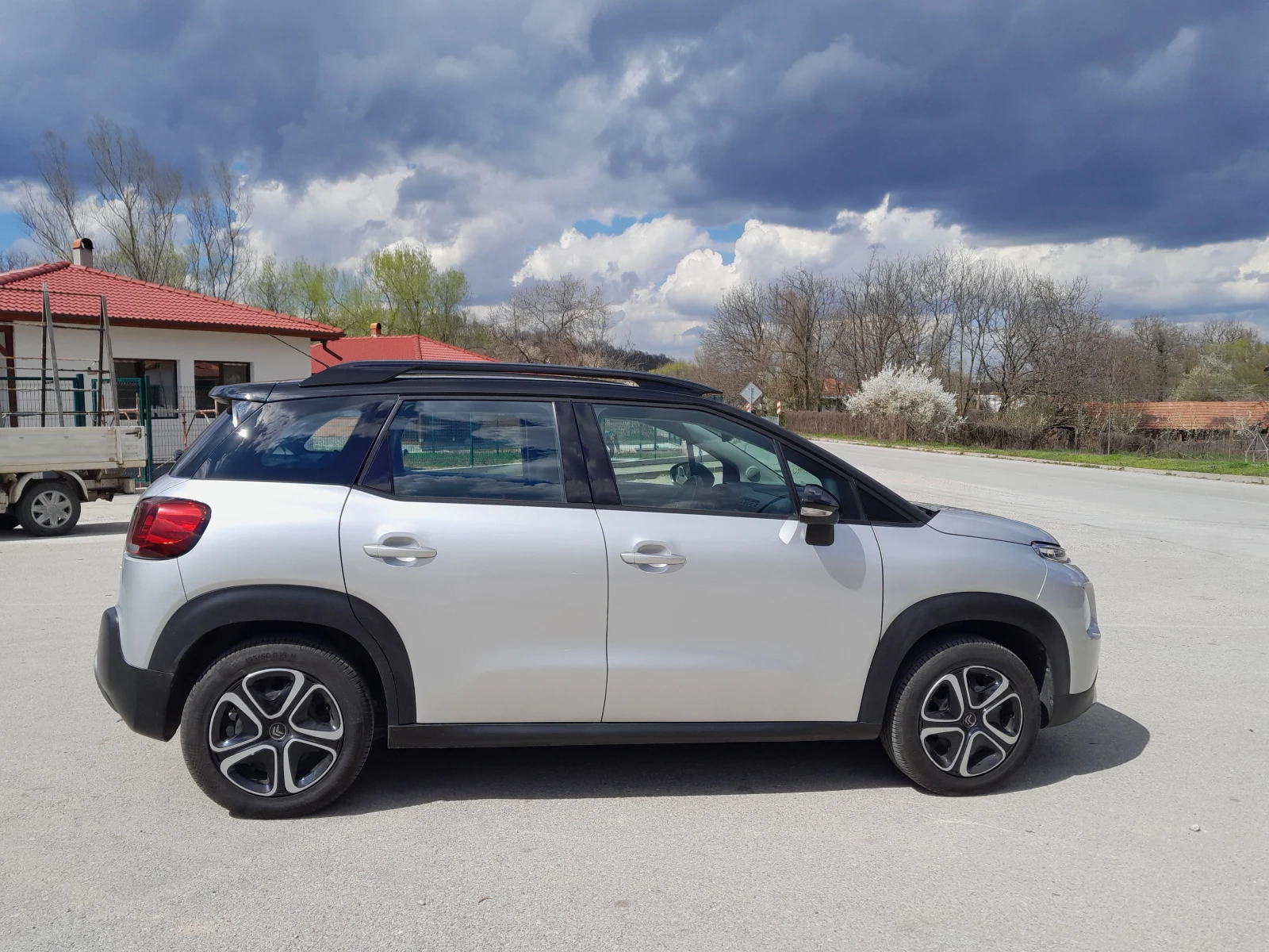 Citroen C3 Aircross 1.2 PureTech 110 S&S Shine, снимка 3 - Автомобили и джипове - 54170855