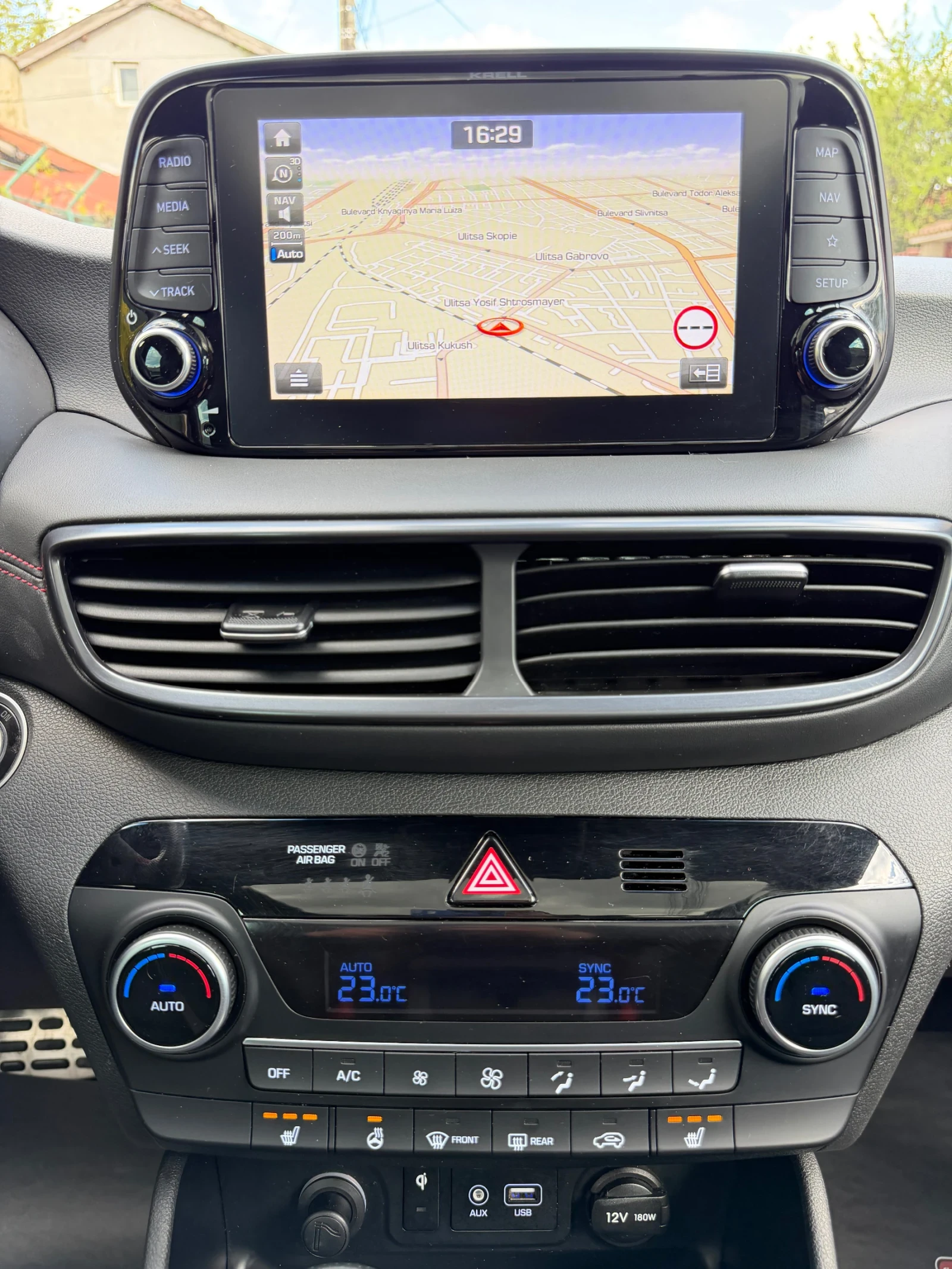 Hyundai Tucson 2.0CRDI 4WD N-LINE Внос Швейцария, снимка 10 - Автомобили и джипове - 54455465