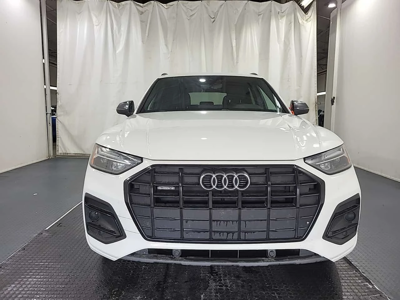 Audi Q5 * Komfort * ДИСТРОНИК* КАМЕРА* ПОДГРЕВ* , снимка 5 - Автомобили и джипове - 54890638